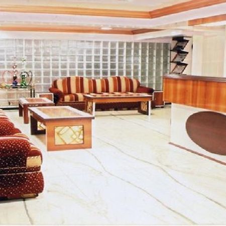 Hotel Rahil International Mahābaleshwar Exteriör bild